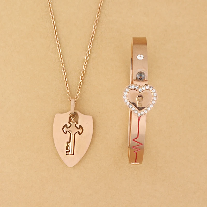 Thumbnail 3 - #20 Trending Pendant Bracelets Right Now