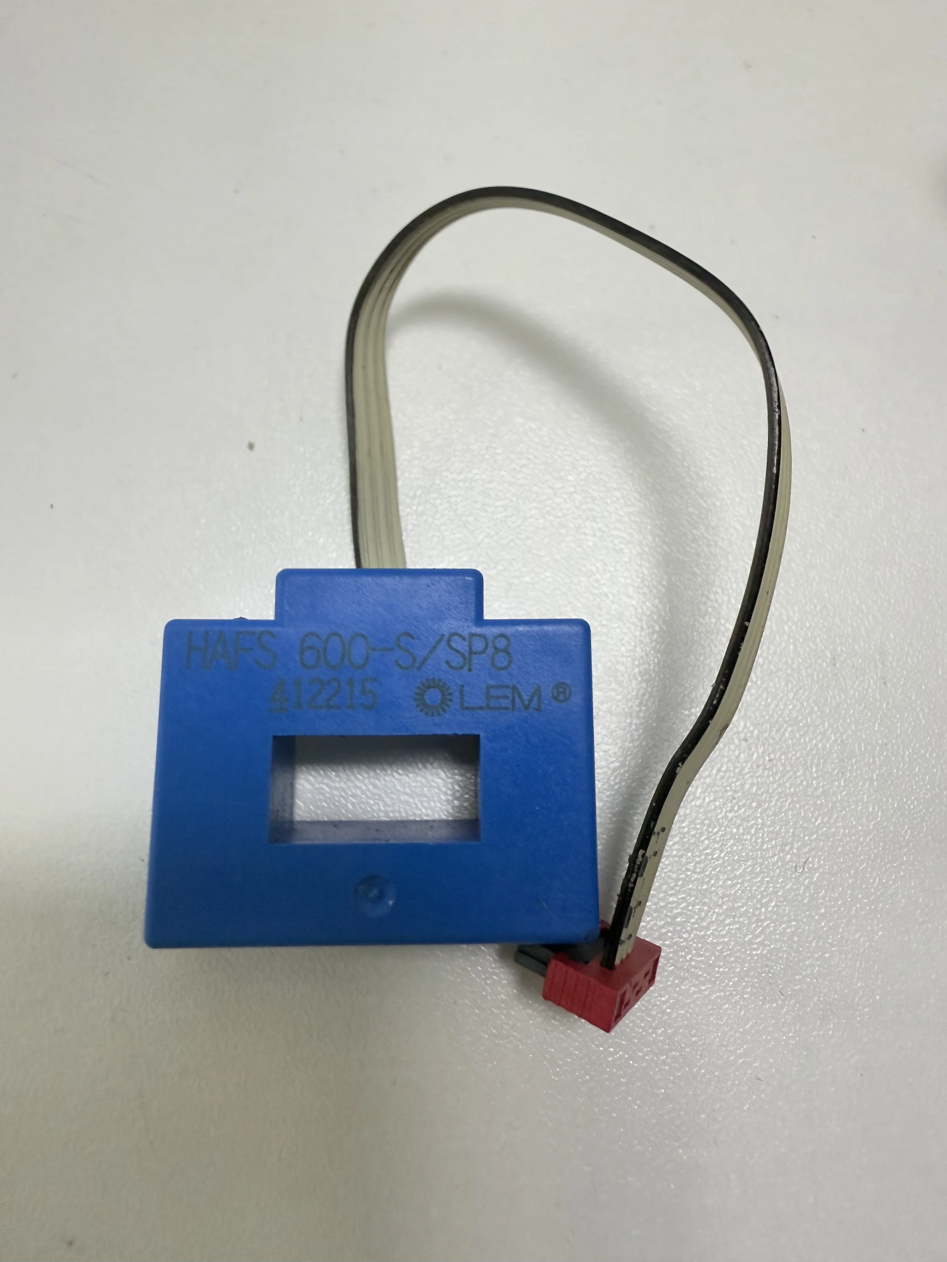 

Новый оригинальный автомобильный датчик автоматического контроля напряжения HAFS600/S-SP8