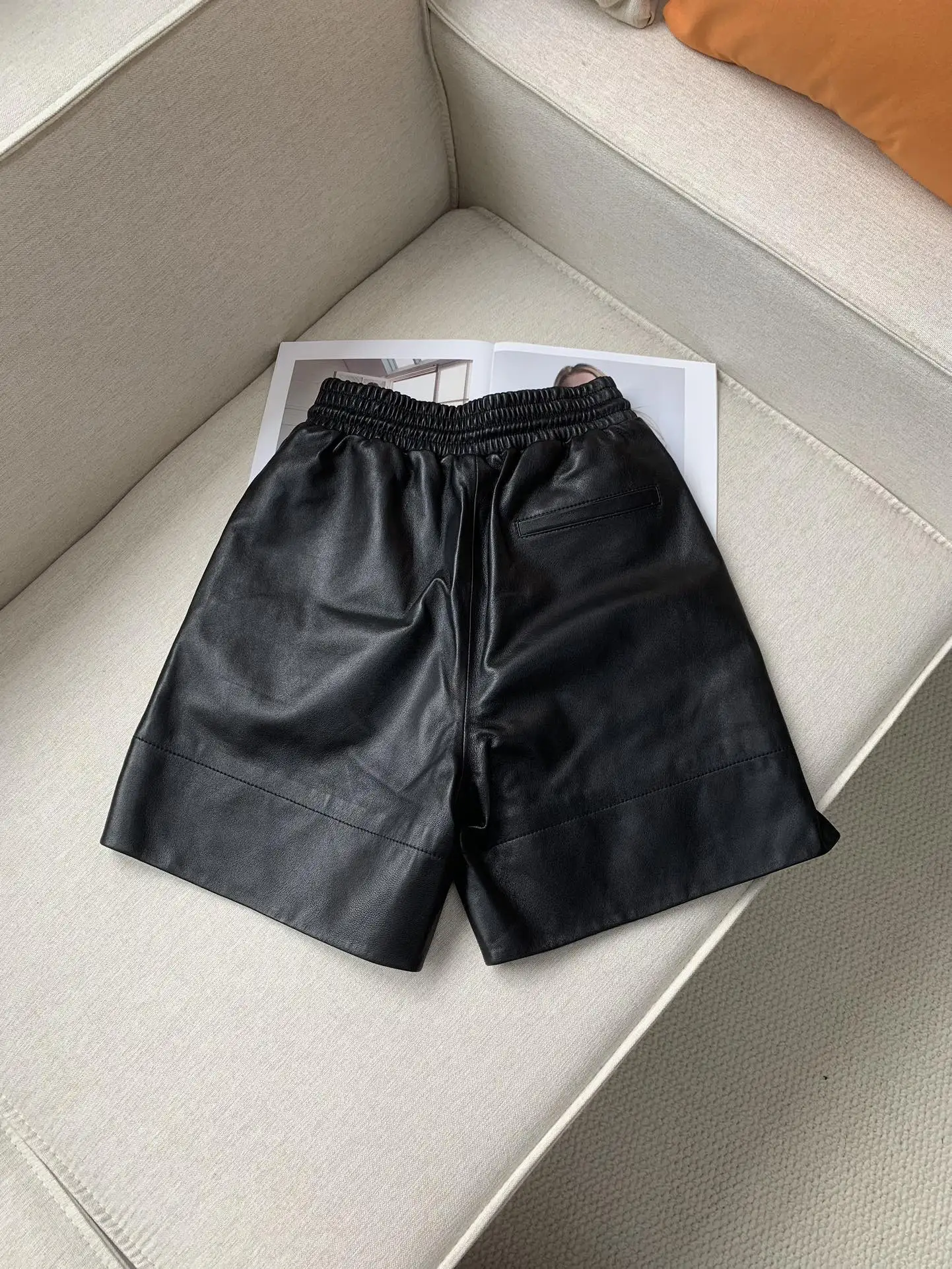 Black Shorts Autumn And Winter High Waist Casual Beaded Sheepskin Shorts For Women