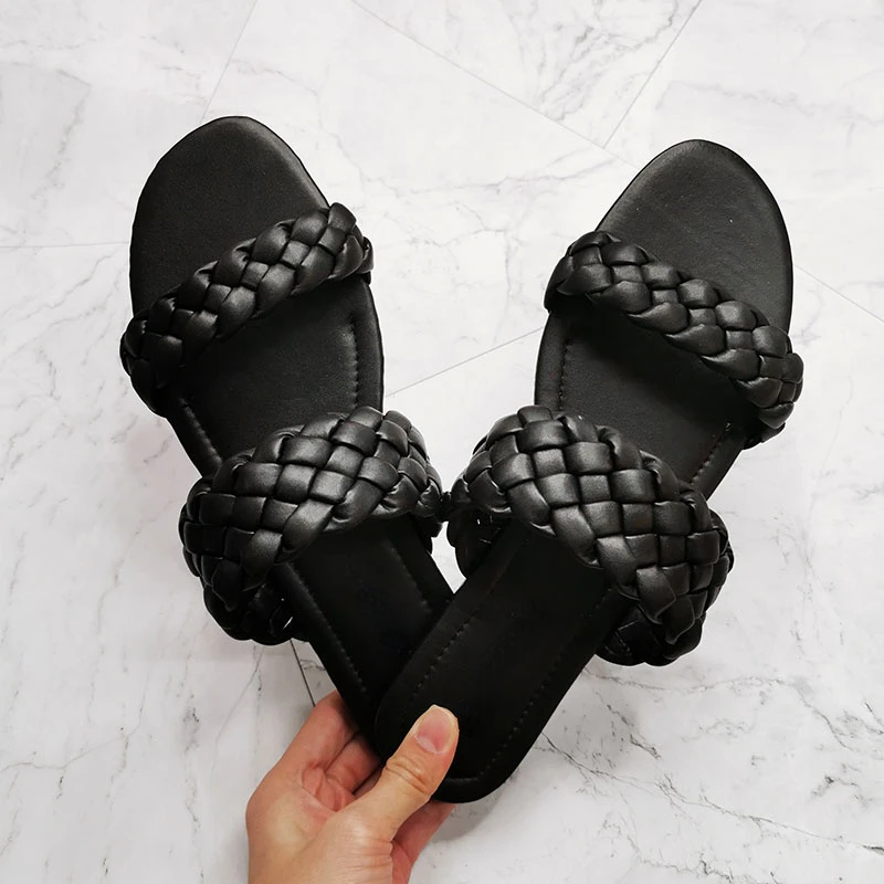 2023 New Woman Slippers Summer Flat Outdoor Slides Shoes Women Solid Leather Weaving Twist Fashion Modern Slipper Slip on Shoe