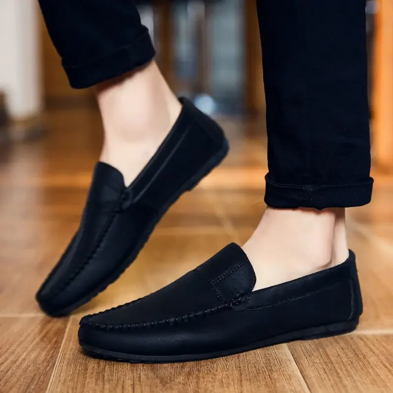 Moccasin Slip-on Men\'s Leather Shoes New In Male Casual Shoe Soft 2024 New Arrivals Legitimate Cowhide Common Comfortable