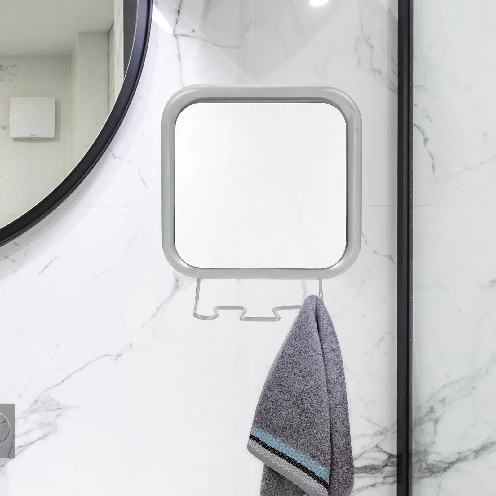 

Зеркало на присосках для душа, без запотевания, для бритья и макияжа, настенное, без сверления, 4 крючка