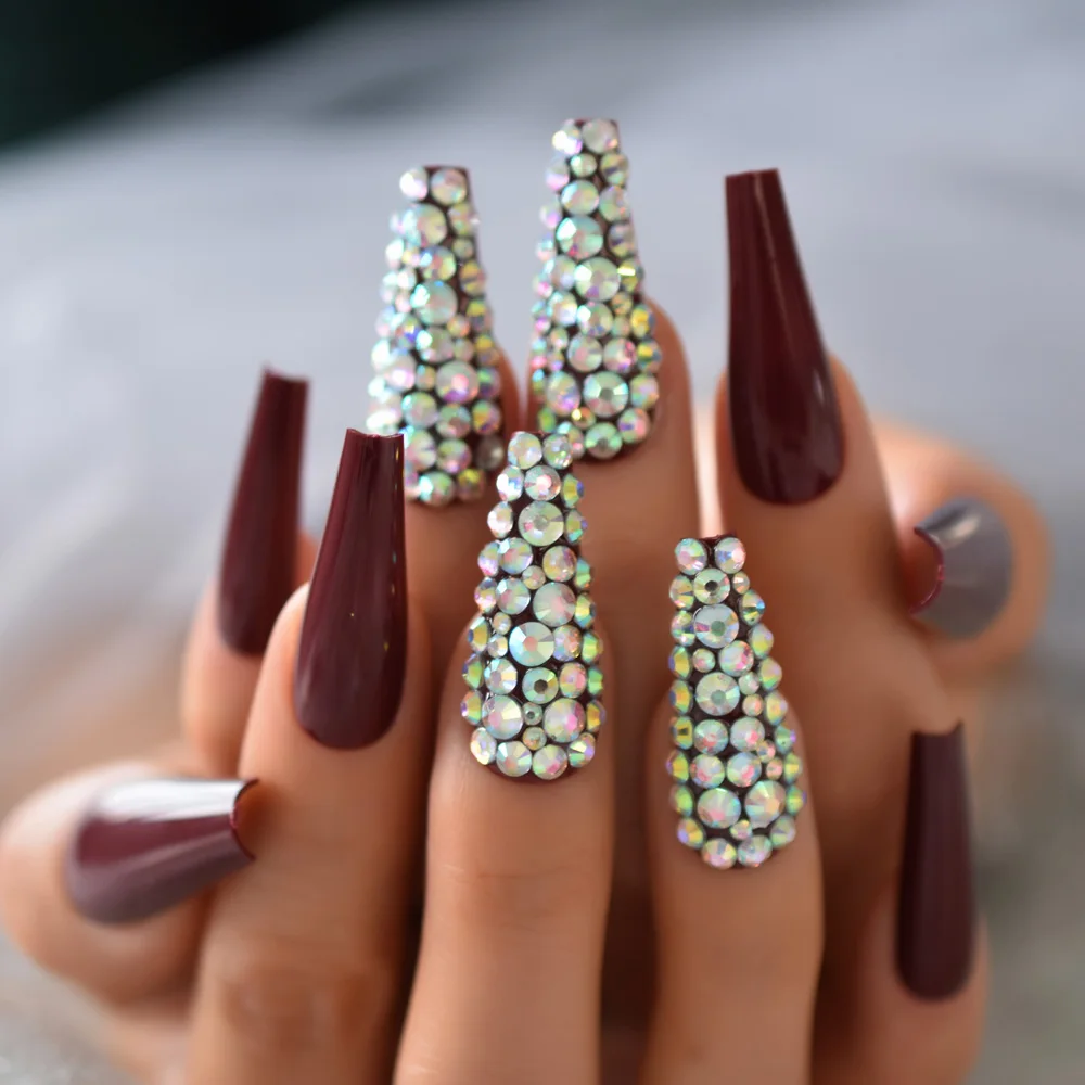 Volledige set vooraf ontworpen nep-nail art-tips Extra lang kastanjebruin rood taps toelopende ballerina-faux ongles Druk op nagels