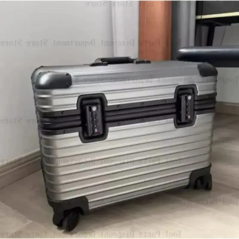 En existencia Bolsas de viaje Business Carry On Maletas de equipaje de aluminio Trolley Pilot
