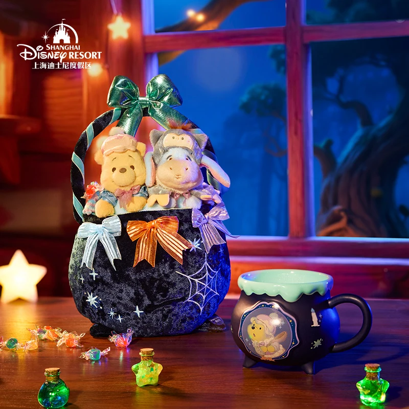 

2025 Halloween Winnie the Pooh & Friends LED Light-Up Ornaments - Glowing Door/Wall Decor, Trick or Treat Party Hanging Pendants