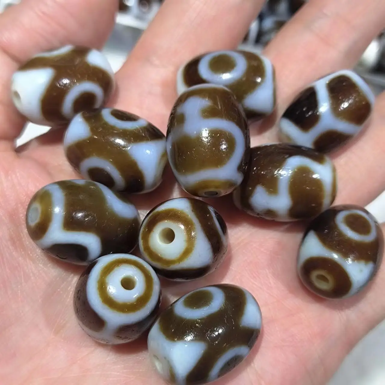 1pcs/lot natural multi-pattern old agate dzi wholesale Coffee brown 20x15mm Handmade beads special rare Accessories jewelry diy