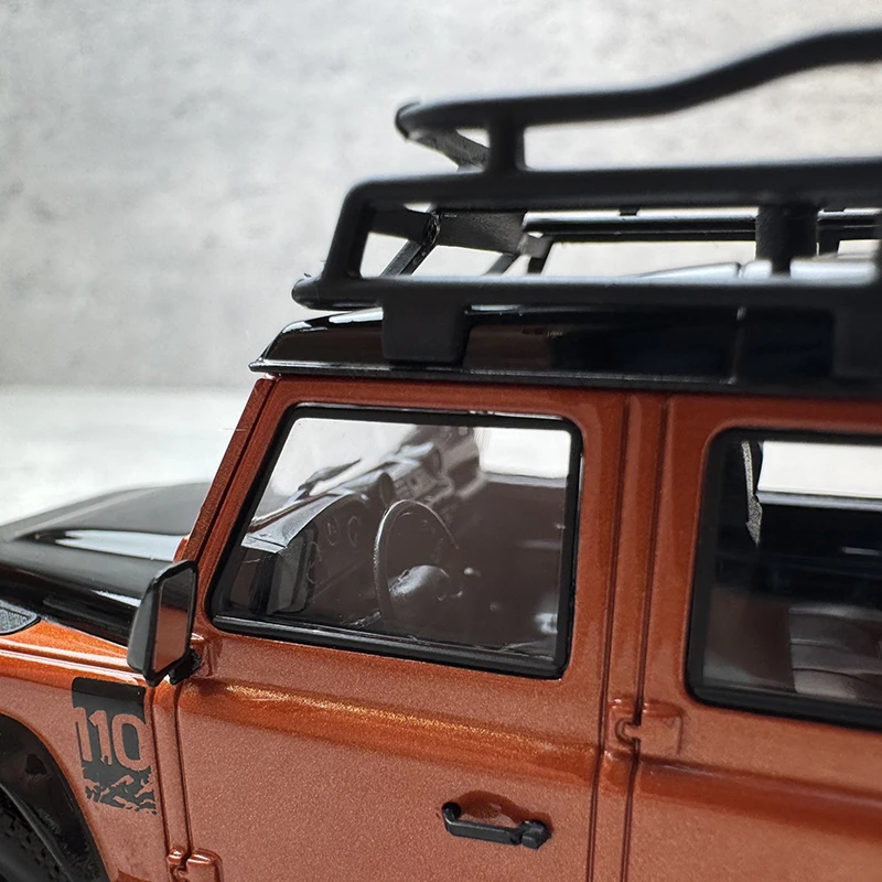 AlmostReal 1/43 Defender 110 2015 Pomarańczowy Metalowy Model Auta z Odlewu Ciśnieniowego, Kolekcja, Prezent na Boże Narodzenie dla Chłopca