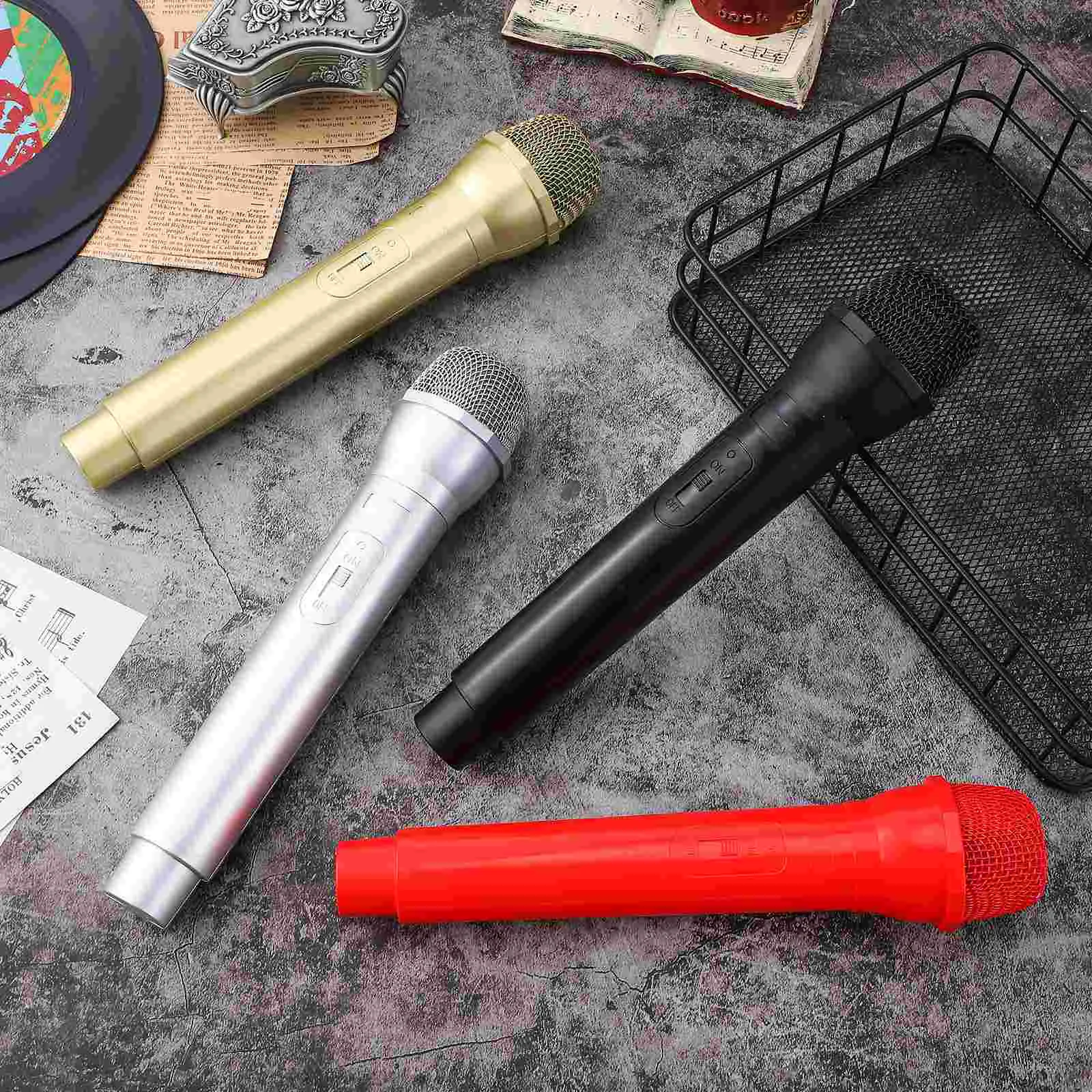 4 pçs mini máquina de karaokê crianças microfone adereços portátil falso fingir