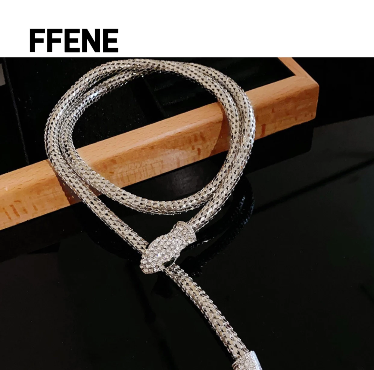 

French luxury design sense necklace simple and high-end sense collar chain bracelet fashion jewelry for women