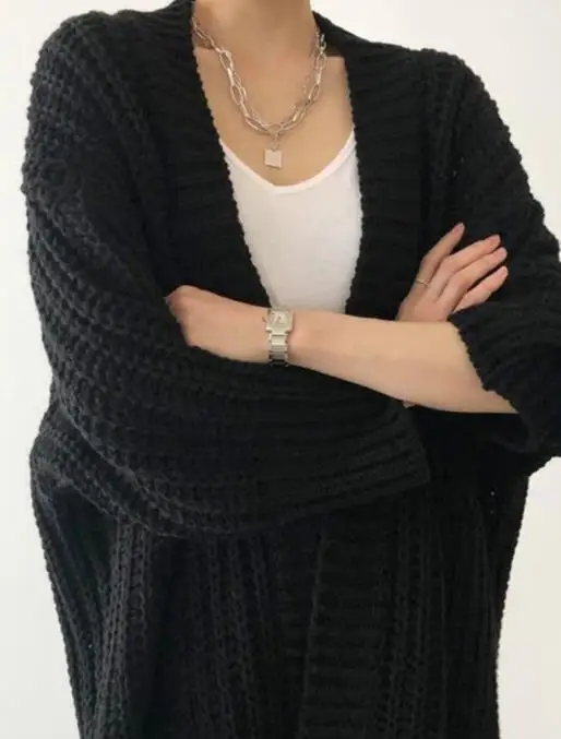 

Winter Classic Solid Color Loose Long Sleeved Knitted Jacket for Women, Fashionable and Simple Temperament Sweater Jacket