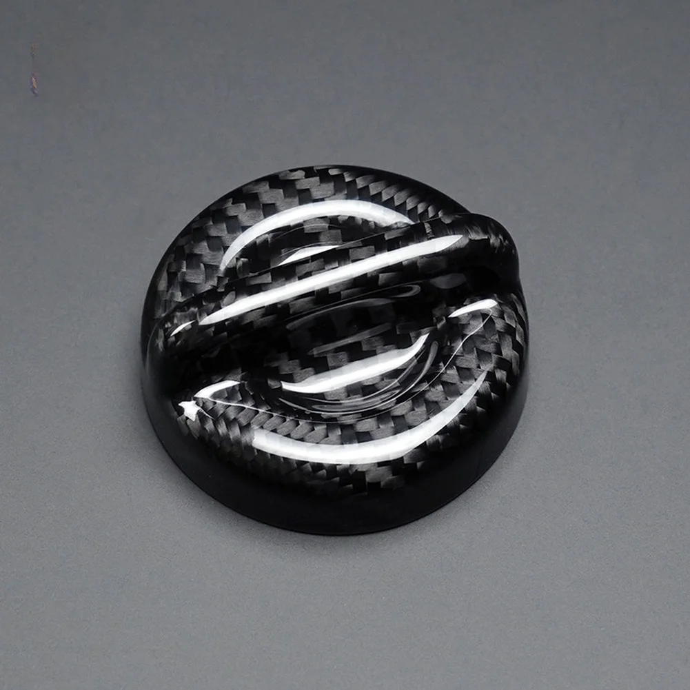 

Наклейка на крышку маслозаливной горловины с отделкой под карбон для Fiat 500, 500C и Abarth 595, 695. Простая установка.