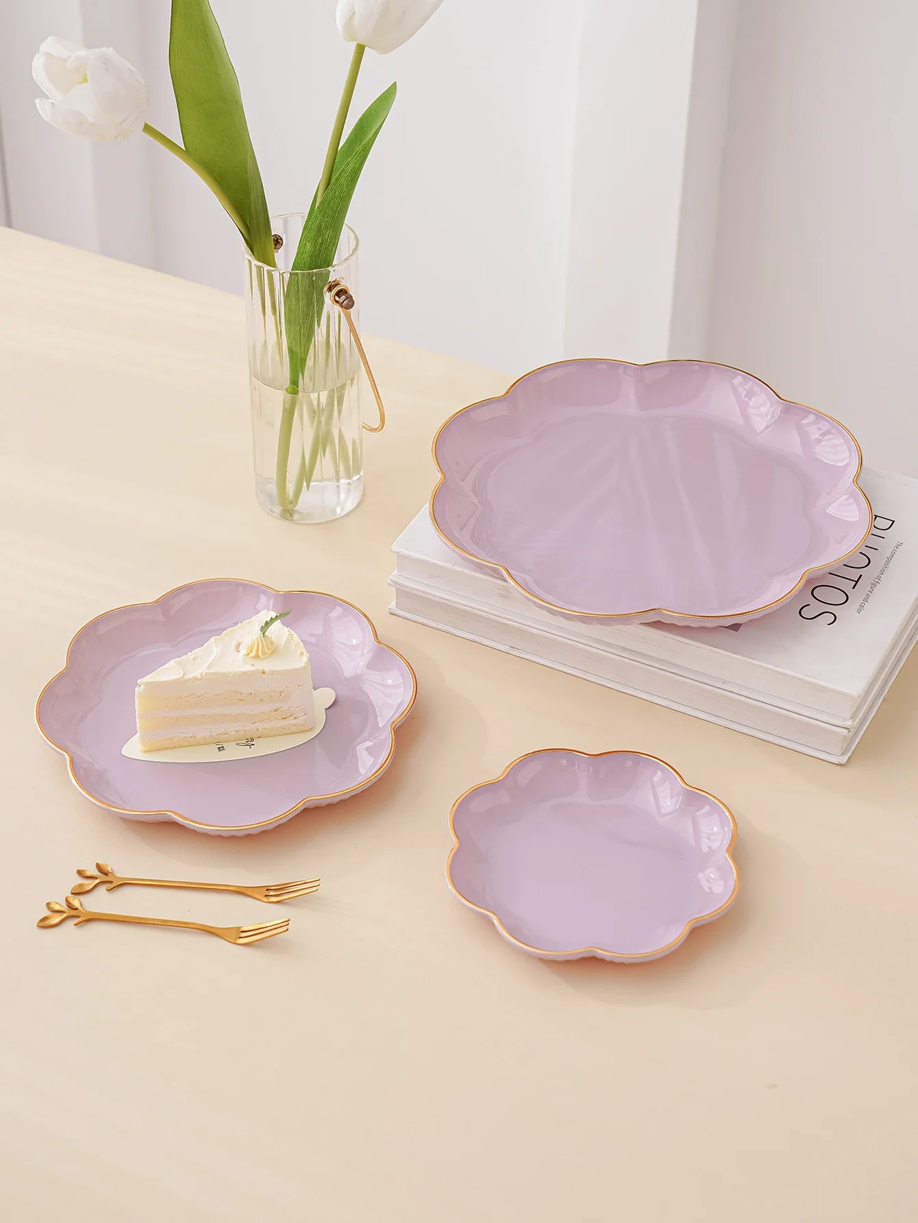 1 novel and luxurious flower patterned gold plated tray, multi-purpose storage tray, decorative tray, tabletop decoration tray,