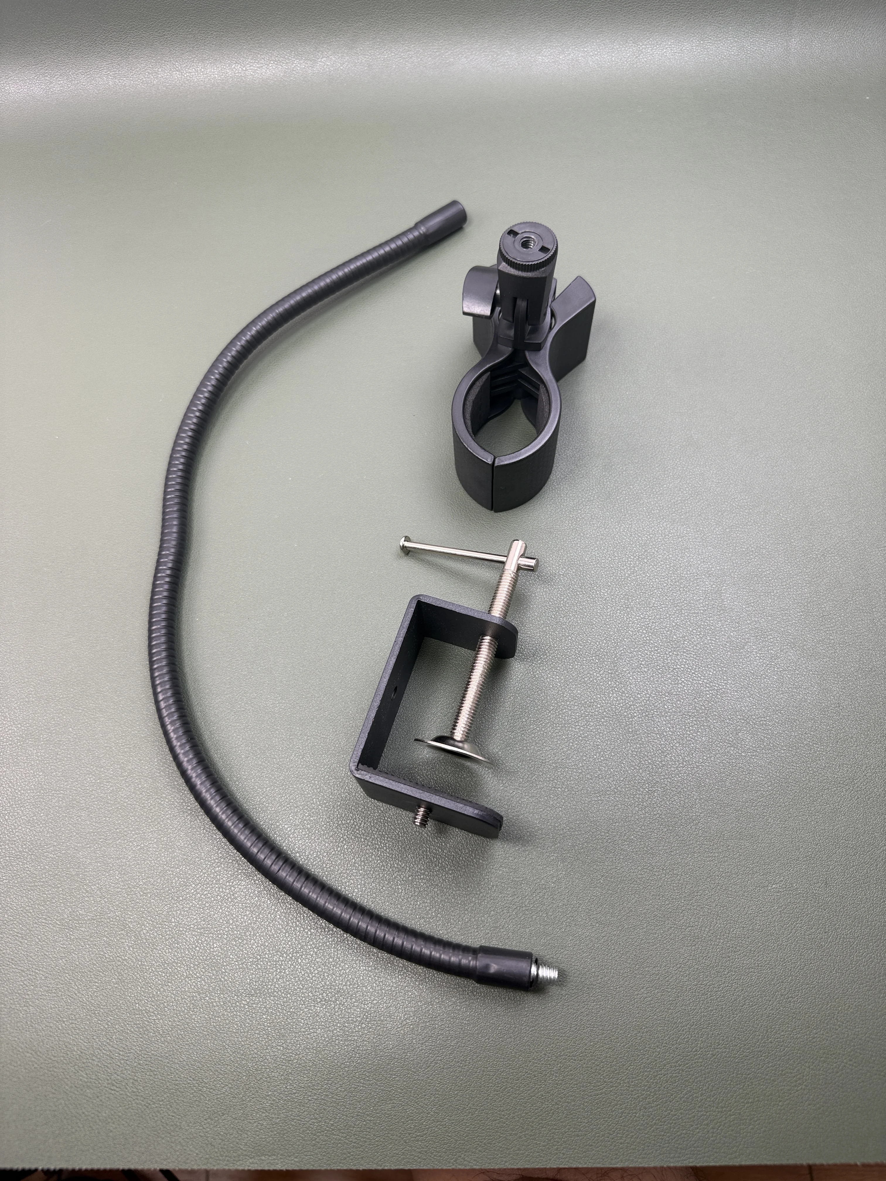 Metal C-Shaped Clip Desk Shelf Strong Holder for Extension Hose Fan Bracket Microphone Stand - Office And Home