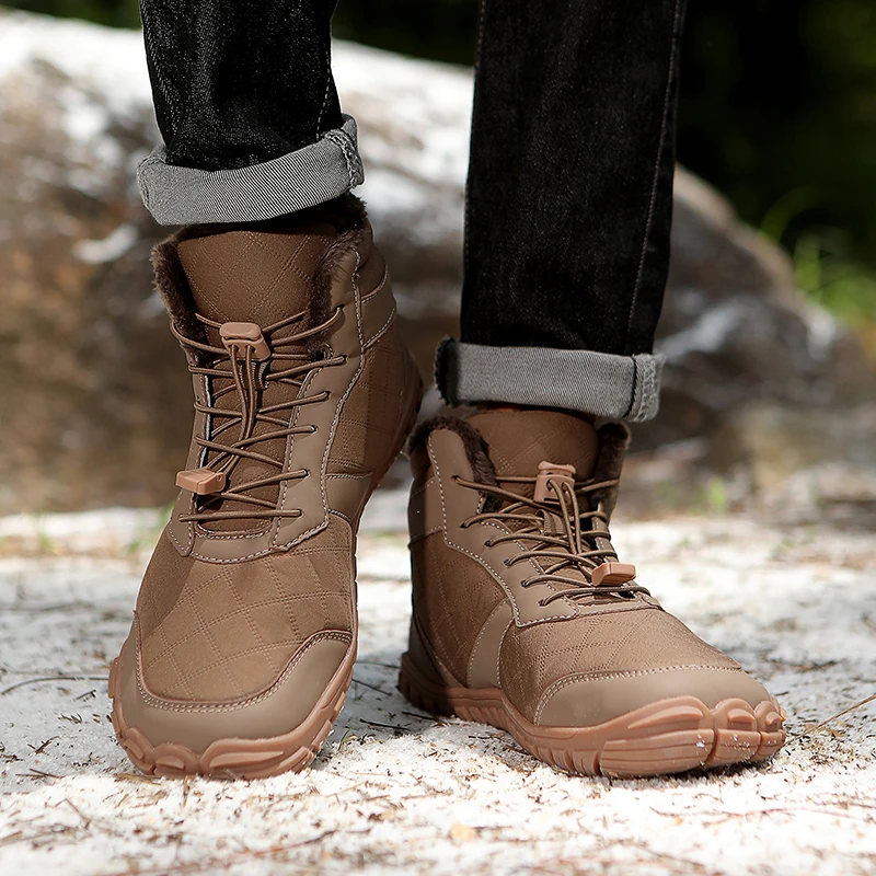 

Men's Winter Snow Boots High Top Outdoor Cotton Shoes Hiking Anti-slip Couple High Help Rubber Comfortable and warm snow boots