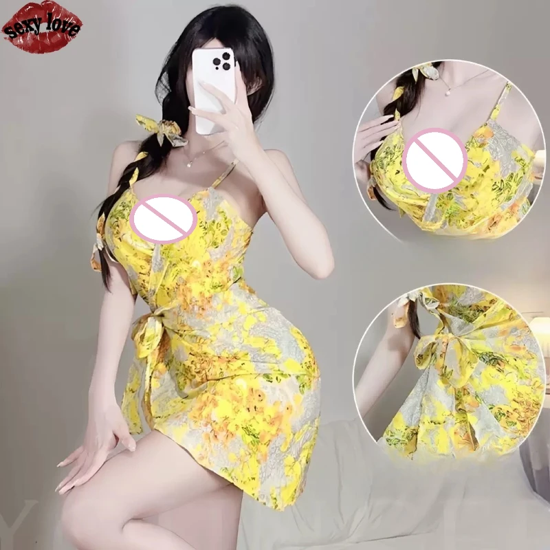 Dames sexy en erotische nachtjapon, charmant en flirterig, geel gewaad, fetish vlinderbloem, sexy jarreteljurk