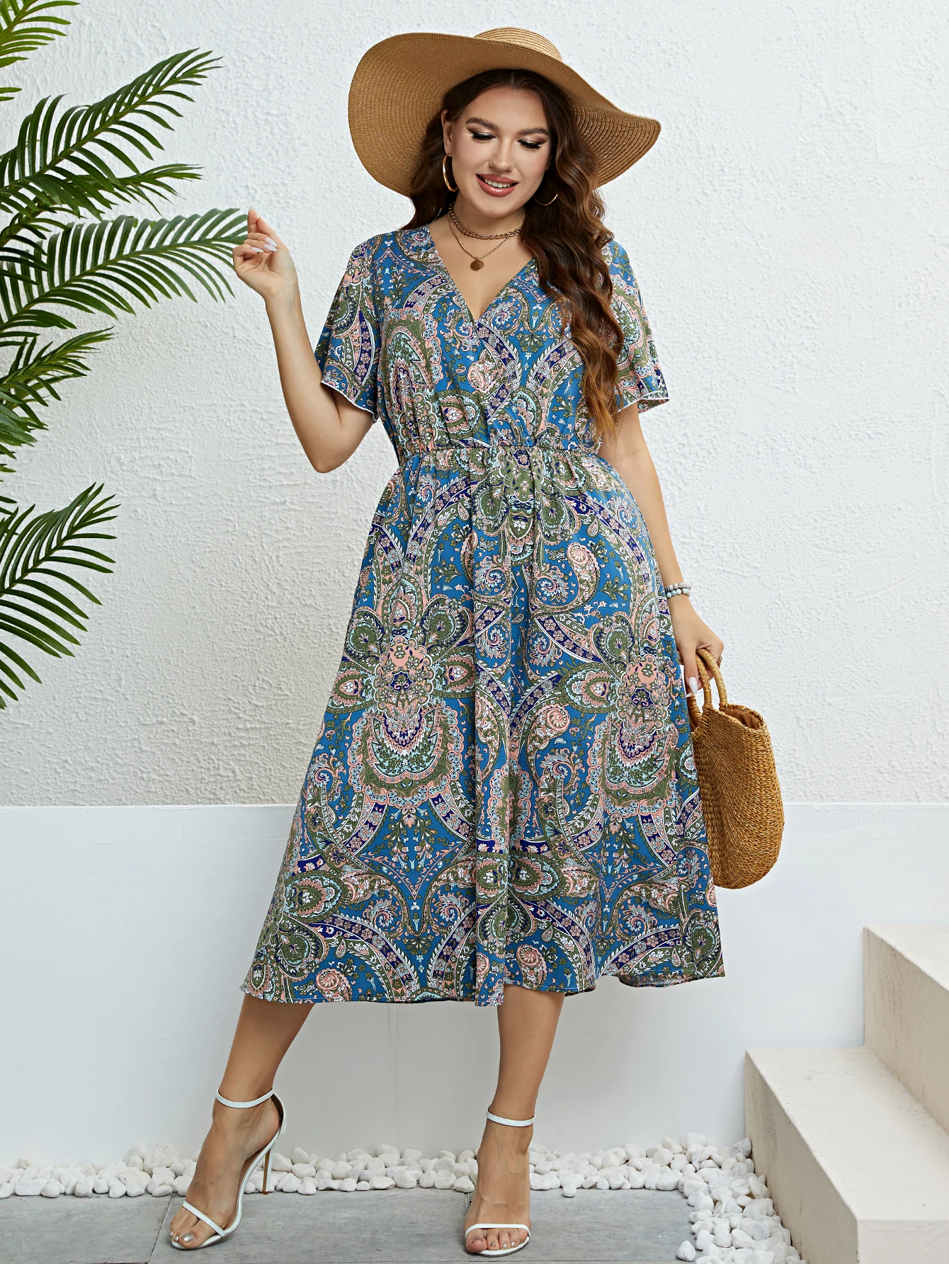 Della Mel Plus Size Surplice Neck Paisley Print Long Dress Women Summer Vacation Beach Short Sleeves A-Line Dresses 3XL 4XL