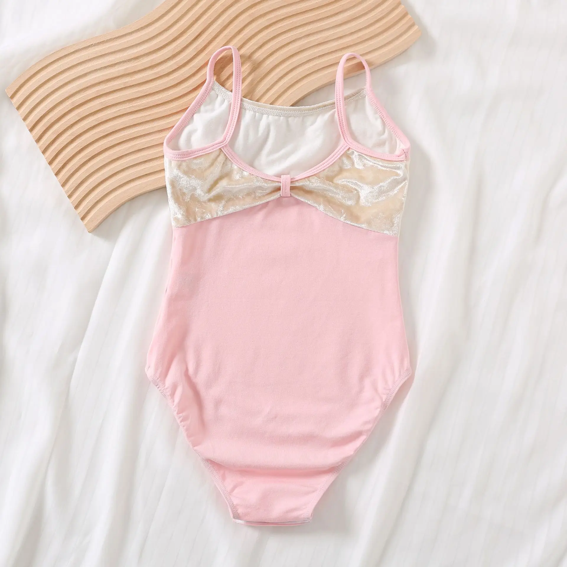 새로운 어린이 댄스 트레이닝 레오타드 여아 여름 스트랩 벨벳 체조복 어린이 발레 댄스 스케이트 체육관 보우 바디수트