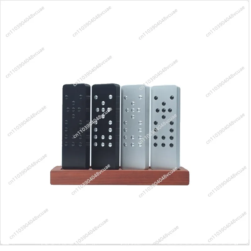 

Усилитель мощности для передней и задней ступеней, CD/DVD-проигрыватель, мультимедийный декодер, алюминиевый корпус, пульт дистанционного управления