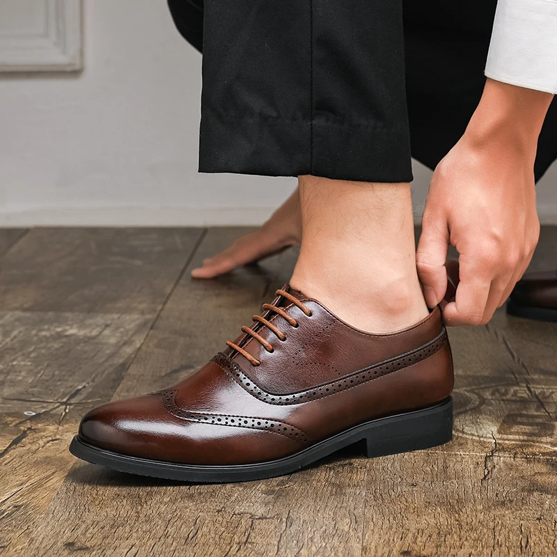 

Мужские туфли-оксфорды, однотонные туфли на низком каблуке с резьбой по блоку, профессиональная классическая мужская обувь для делового банкета