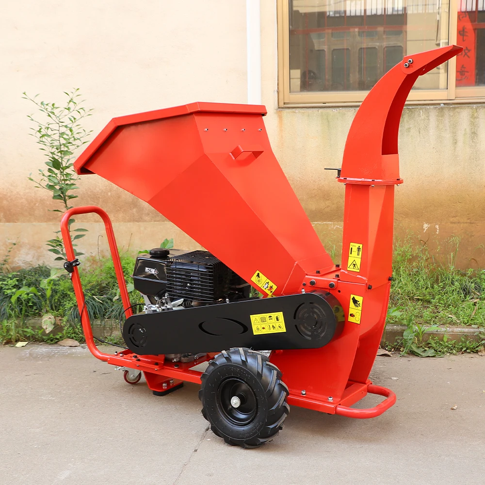 أفضل بيع Pto Mobile Crawler Mobile Self Propelled Die sel Garden آلة تقطيع الخشب للبيع