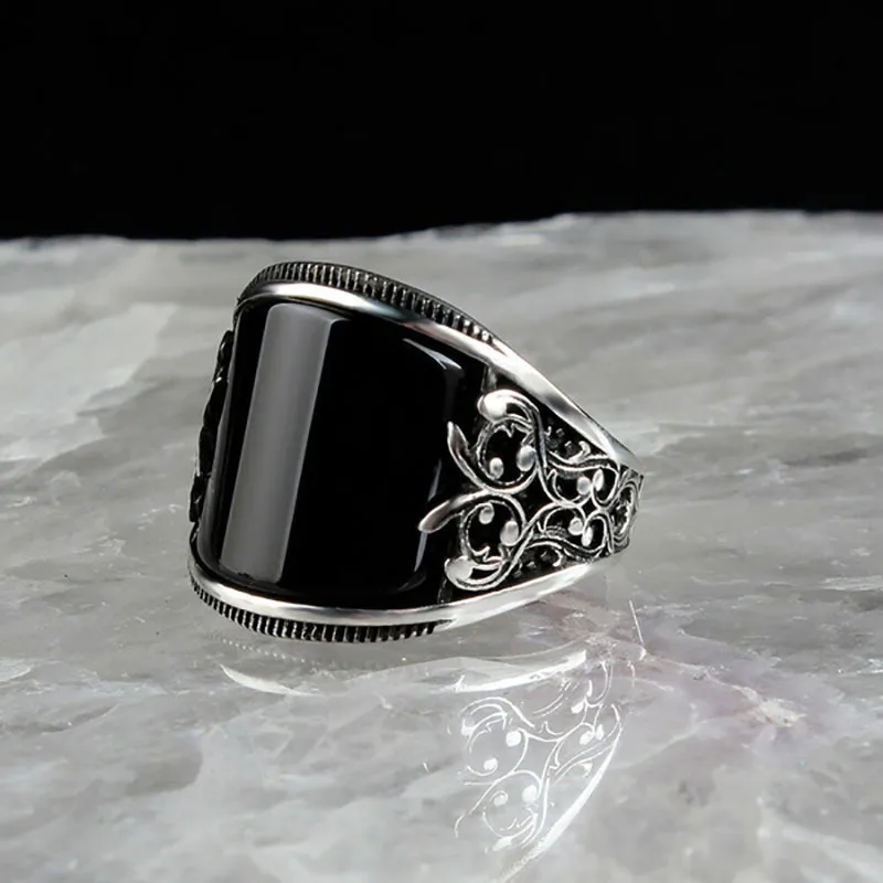 Punk Style Retro Black Rings Unisex Carving Patterns Drip Oil 4 Sizes Available Finger Accessories Couple Street Cool Ornaments