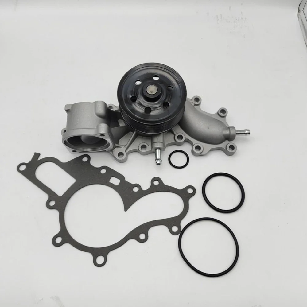 1610059365 1610059366 Pump for LandCruiser  TOYOTA Land cruiser 200 closed off-road vehicle