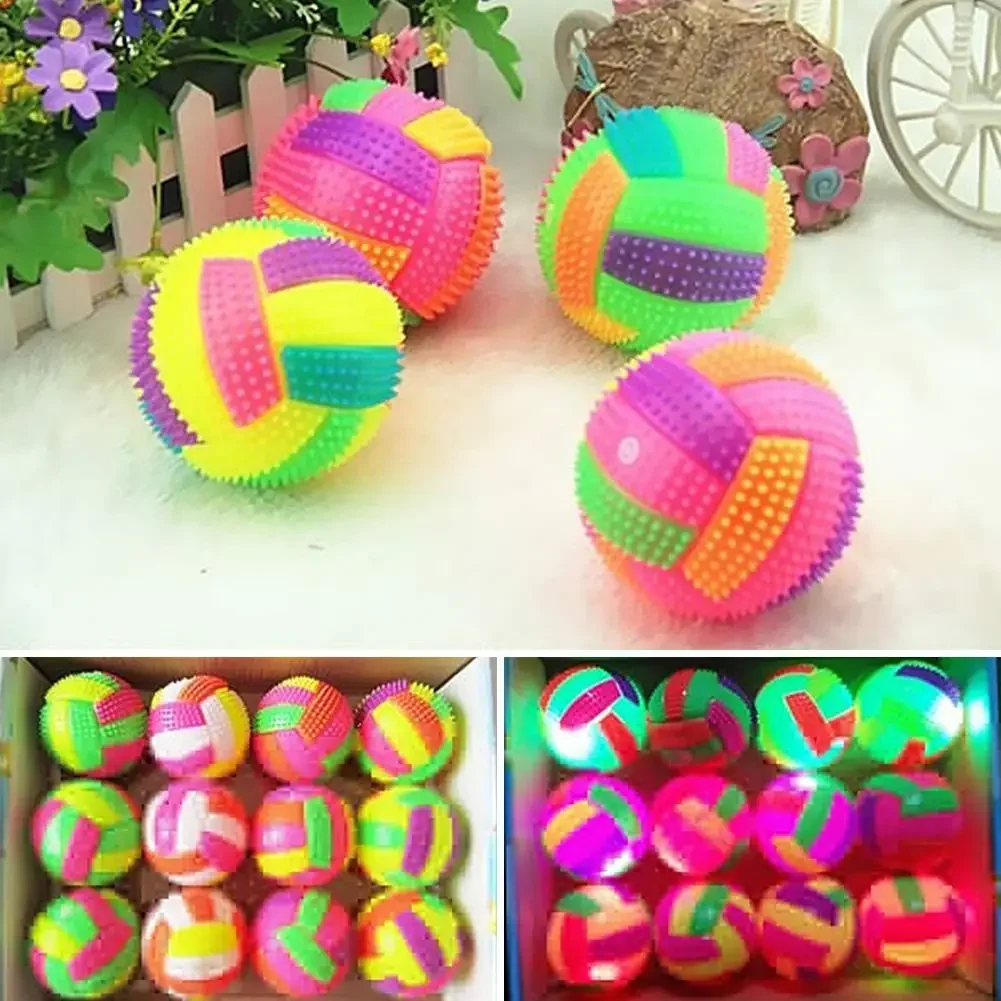 Light Up Dog Ball Glow in The Dark Dog Squeaky Toy Bounce Activated Toy PET Ball for Dogs Cats Puppy Easy To Clean