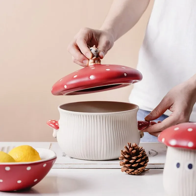 Instant Noodle Bowl With Cover And Handle Ceramic Hand Painted Red Mushroom Porcelain Tableware Set CZY-Z2306-6