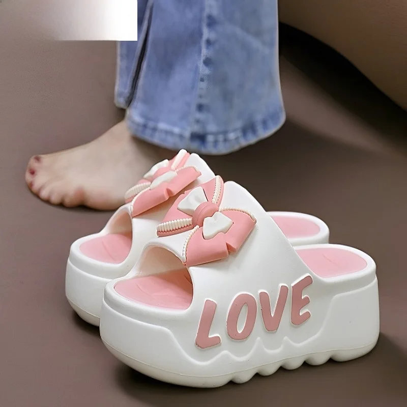 

2026 Summer New Fashion Thick Heel Slippers Women's Bathroom Anti-Slip Knot Casual Style Artificial Leather Shoes