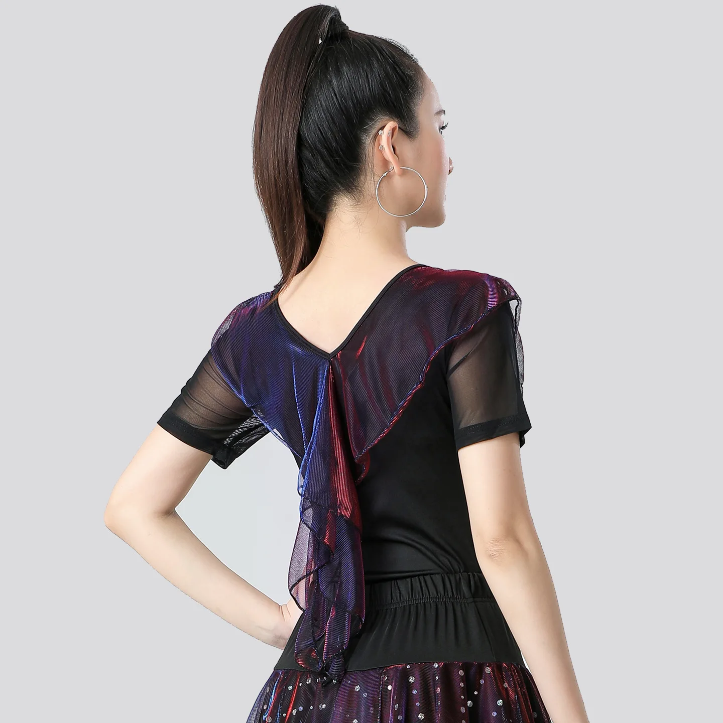 Wszechstronna i wygodna odzież do tańca latynoamerykańskiego Nowa damska letnia bluzka z krótkim rękawem Odzież do tańca towarzyskiego i tańca kwadratowego