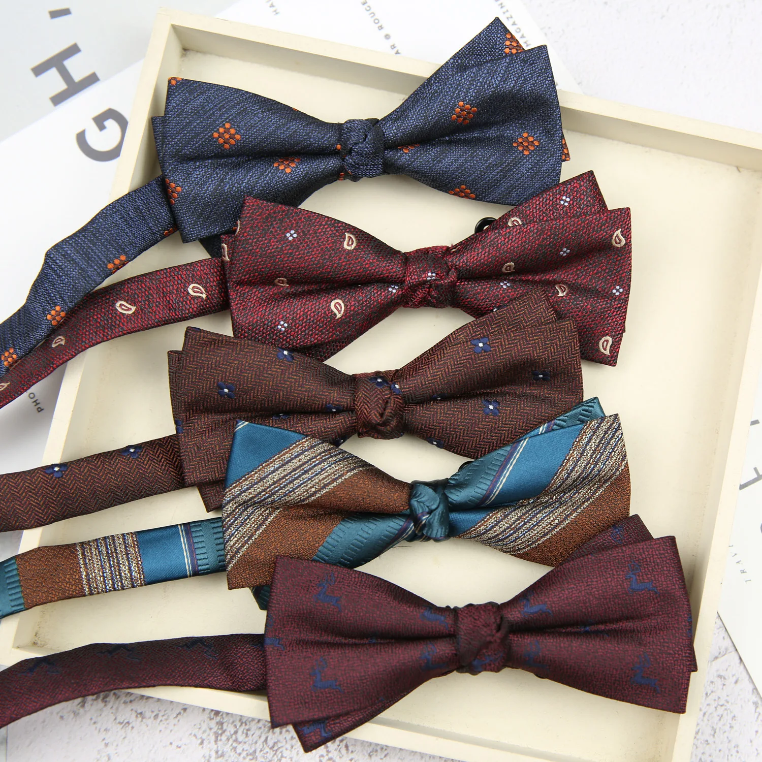 

Fashion Classic 12*6CM Animal Floral Striped Geometry Polyester Bowtie for Man Business Wedding Casual Suit Necktie Accessories