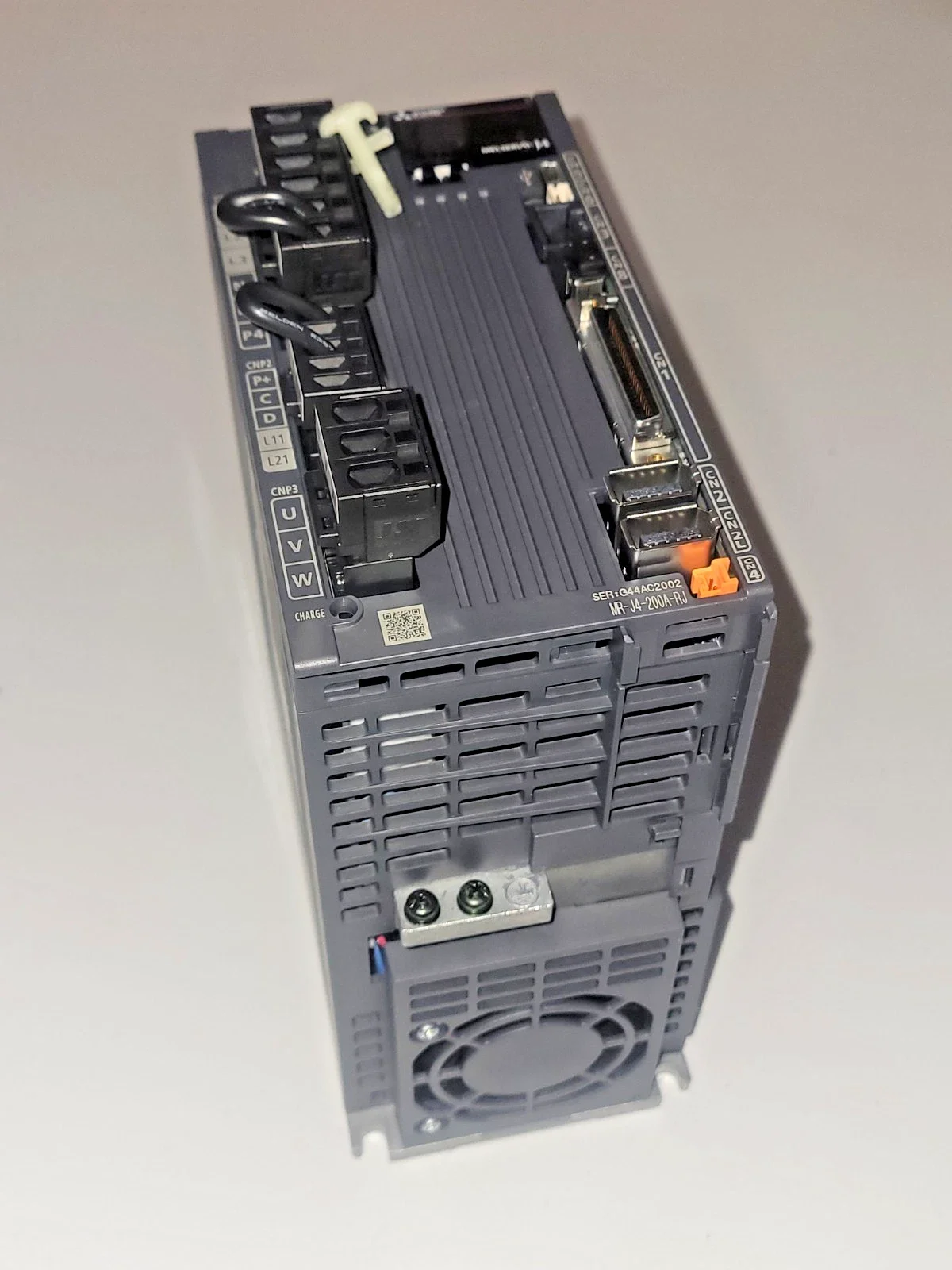 New MR-J4-200A-RJ AC Servo Amplifier In Box 12 Months Warranty MR J4 200A RJ