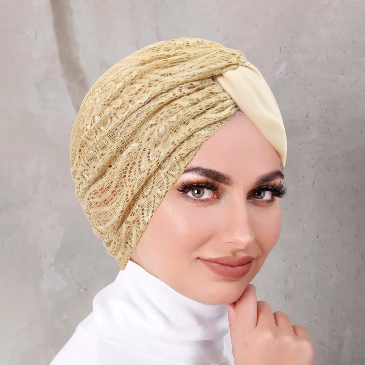 بلون الدانتيل الربط النساء مسلم الحجاب قبعات التفاف رئيس الهندي عمامة بونيه موضة غطاء الرأس الملابس الإسلامية الملحقات