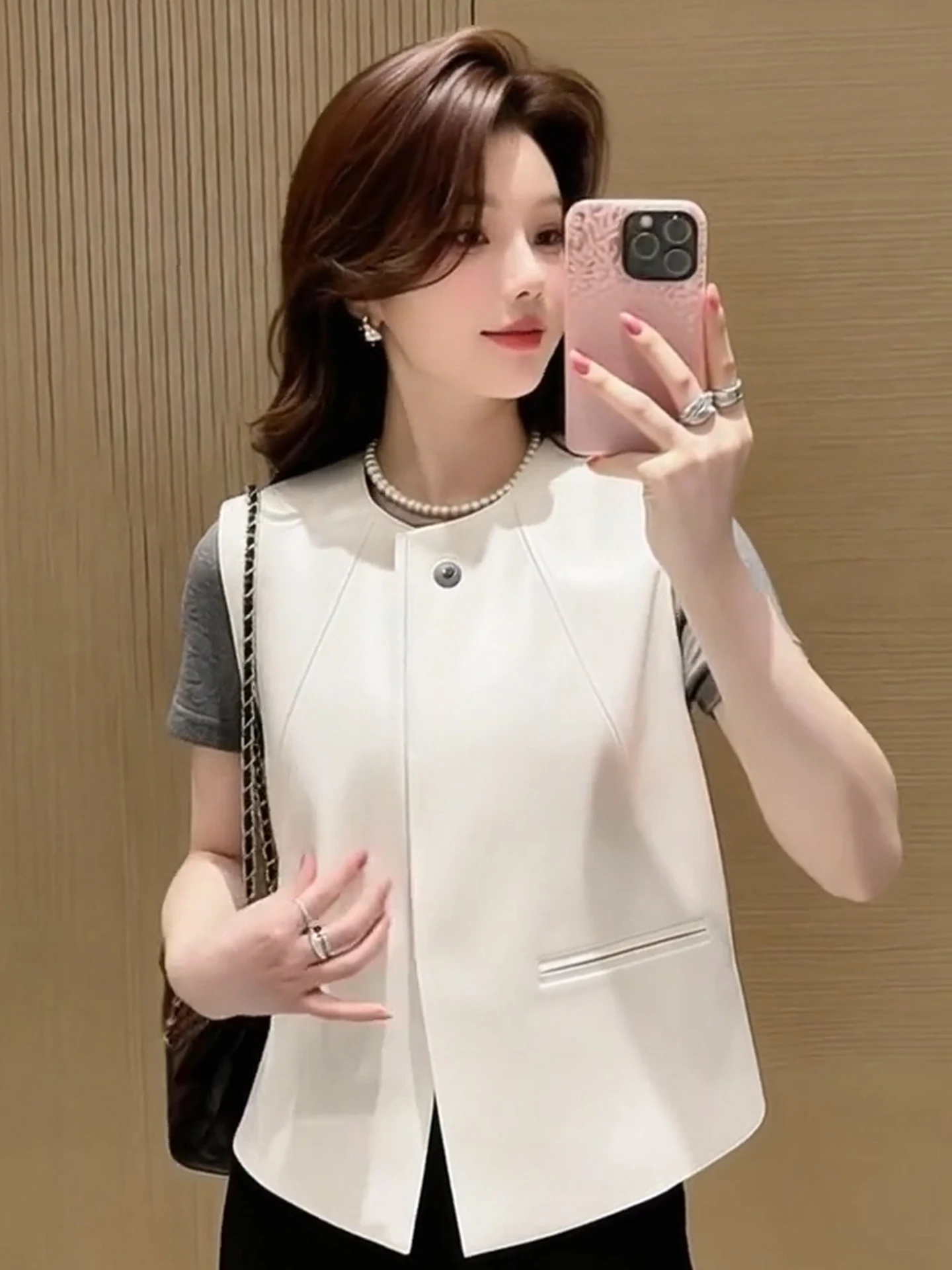 Laid-back Commuter Style Layered Sleeveless Vest Elegant Design Summer New Arrival Women's Fashion Outerwear Poetic Lin Brand