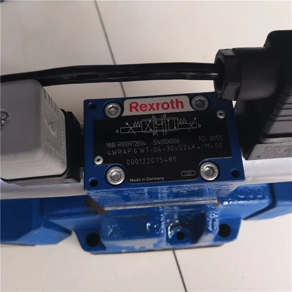 

New High quality of Rexroth Proportional Valves R900705186 4WRKE16W6-200L-3X/6EG24EK31/F1D3M -33/series Many types are optional