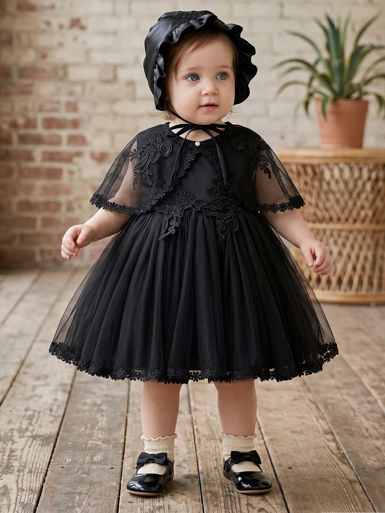 Baby Girls Black Lace Cape Tulle Dress With Bonnet Floral Trim Elegant Princess Gown For Halloween Event Celebration