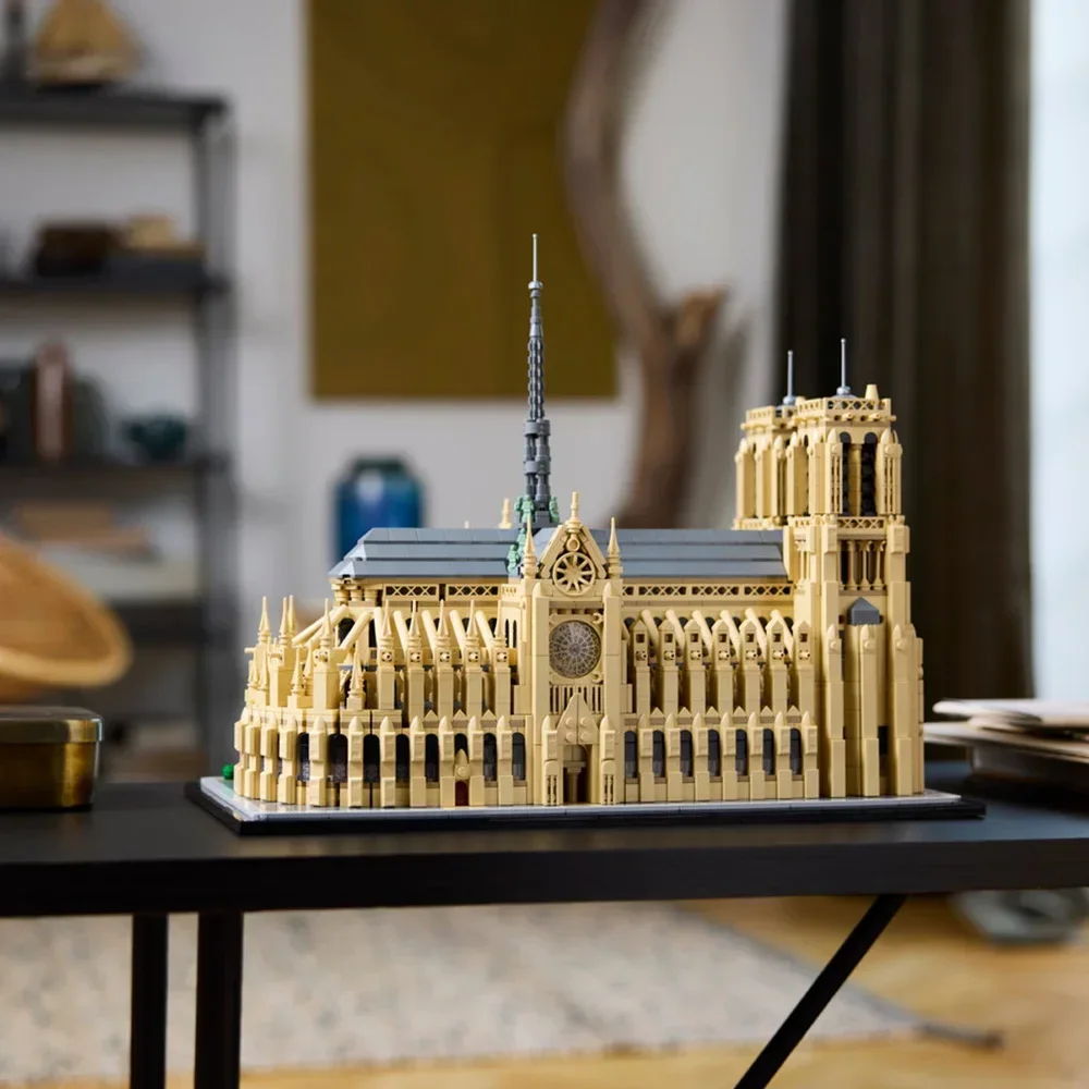 Kit de modèle rwNotre-Dame de Paris, ensemble de blocs de construction à collectionner pour adultes, cadeau d'urgence pour les amoureux de l'histoire, 21061