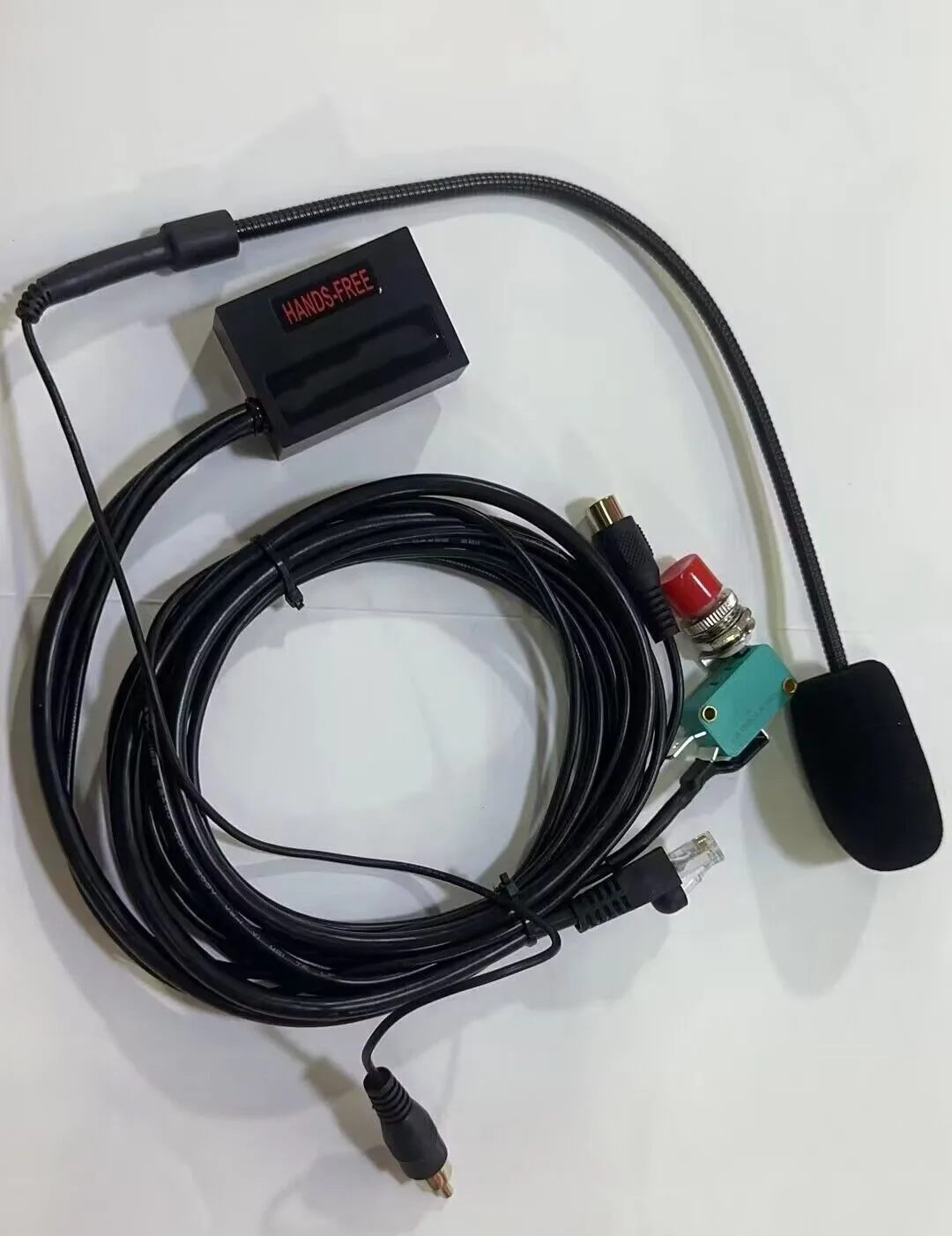 

mic speaker handsfree 8 pins for Motorola GM338,GM950,GM300,GM3188,GM3189,GM3689,GM340 etc car basic radio for taxi