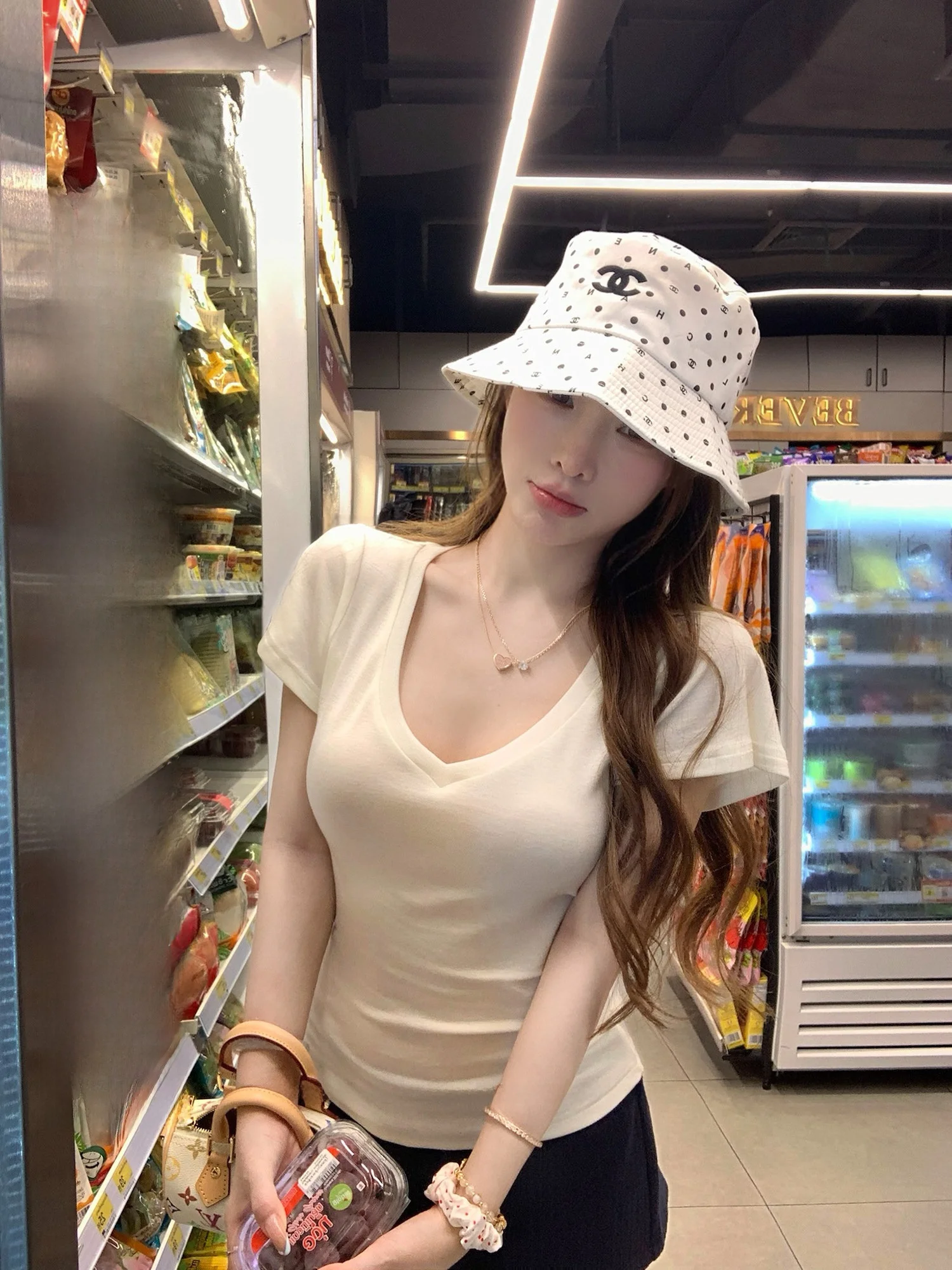 

Lukira Basic V-Neck Short Sleeve T-Shirt Women's Slim Fit Summer Top Pure Color Rylee Wool Blend Comfortable Breathable