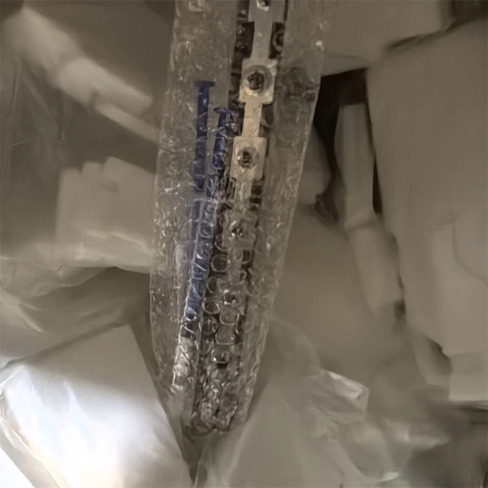 

302RV93050 FK-1150 Держатель масляной накладки для Kyocera P2040 P2235 P2335 M2040 M2135 M2235 M2540 M2635 M2640 M2735 M2835