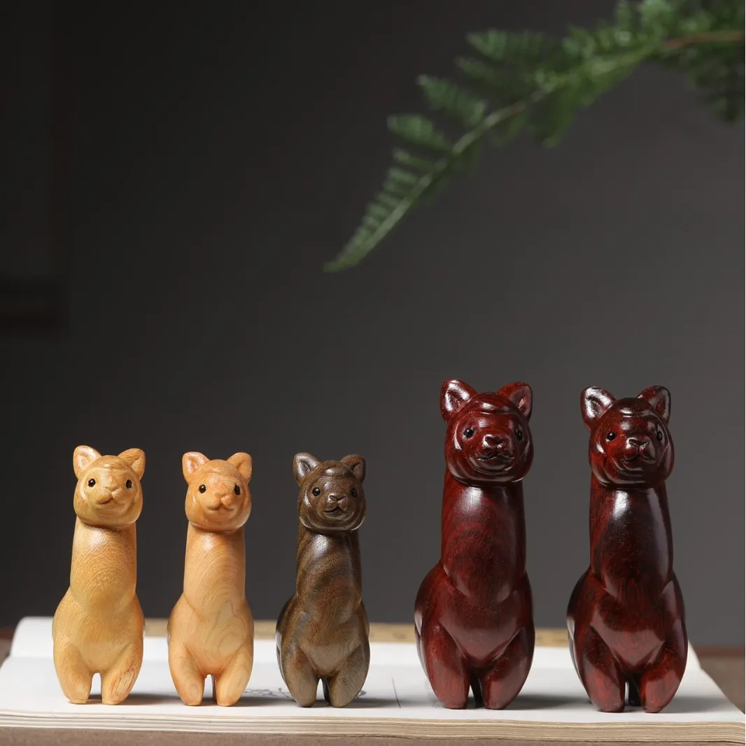 Cliff Cypress Wood Carving Alpaca Figurine Ornament,Cute Small Animals Statue, Children's gifts, Home Decoration Desktop Crafts