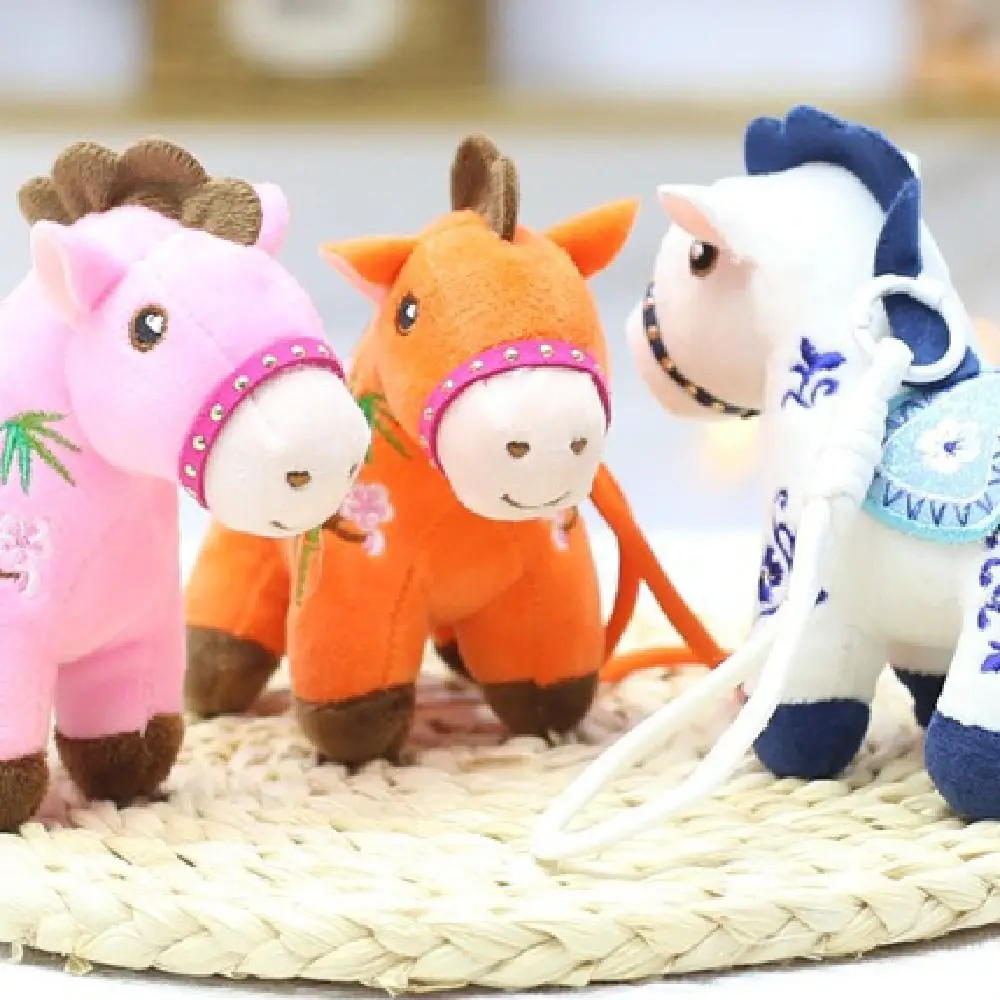 Creativo Peluche Cavallo Portachiavi Bambole Della Mascotte 12 cm Peluche Portachiavi Stile Cinese Kawaii Cartoon Steed Doll Anno del Cavallo