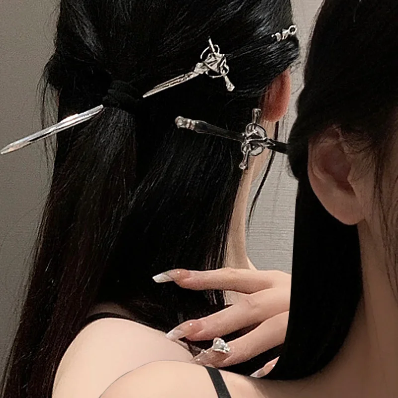 New Chinese Retro Silver Long Sword Women's Hair Sticks Vintage Cool Temperament High-grade New Headwear Party Girl Gift Jewelry