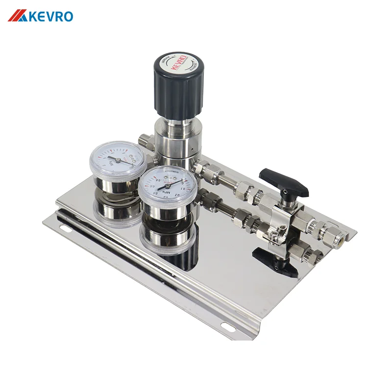 Regolatore di Pressione Pneumatico Unidirezionale con Pannello di Controllo e Valvola a Sfera in Materiale SS316, 1/4 Pollici, Pressione Selezionabile su Un Lato