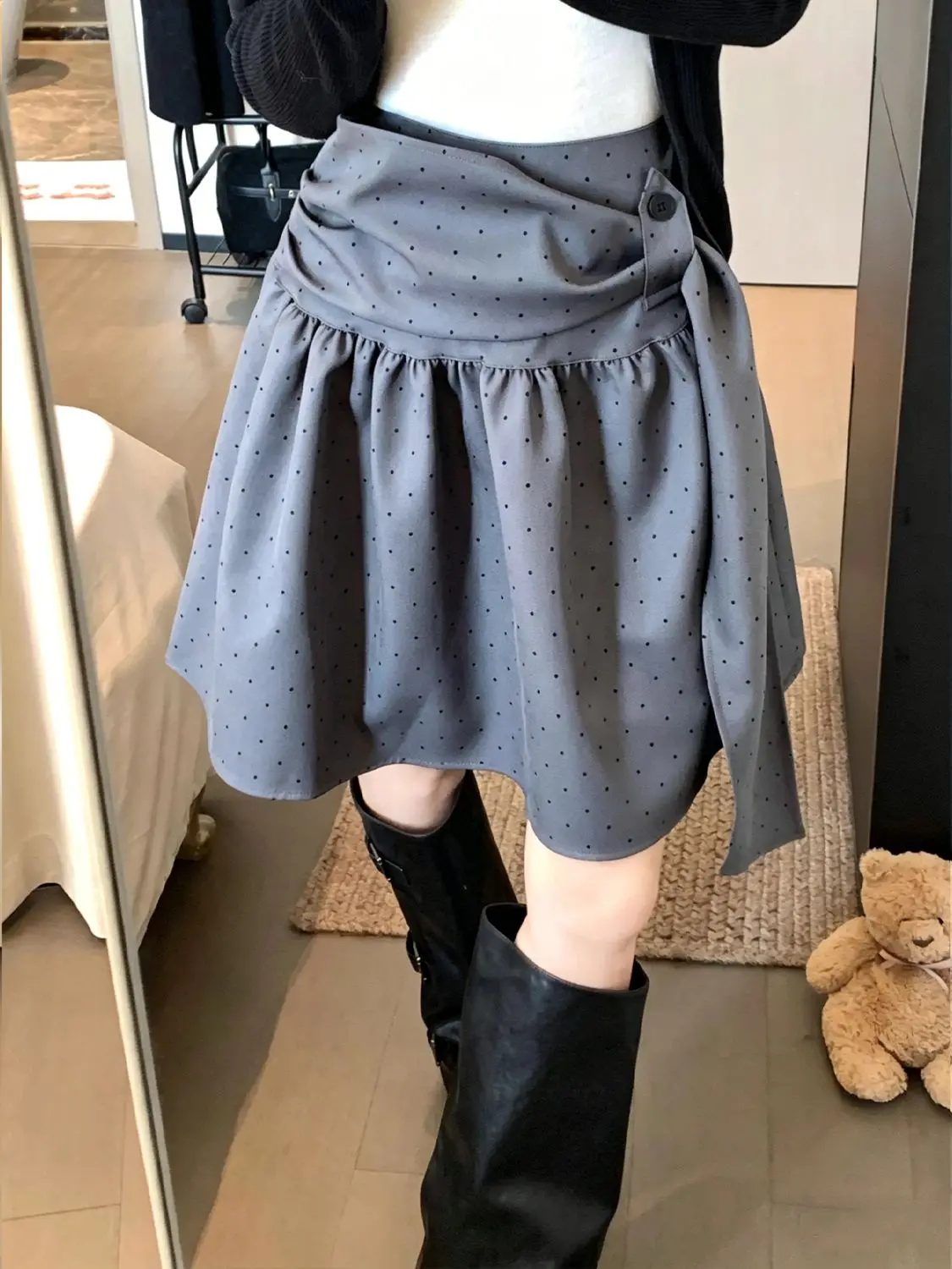 Retro Polka Dot Skirt 2026 Spring and Summer Fashion New High Waist Slim Casual Versatile A-Line Skirt
