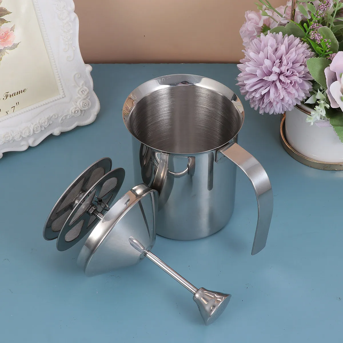 Stainless Steel Manual Milk Frother with Double Mesh Filter for Thick Froth in Seconds Tool Coffee Utensil 800Cc