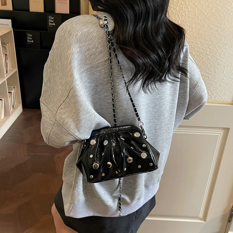 High-End Vintage Leather Diaper Bag For Women Designer Crossbody Handbag Elegant Minimalist Chic Capacity