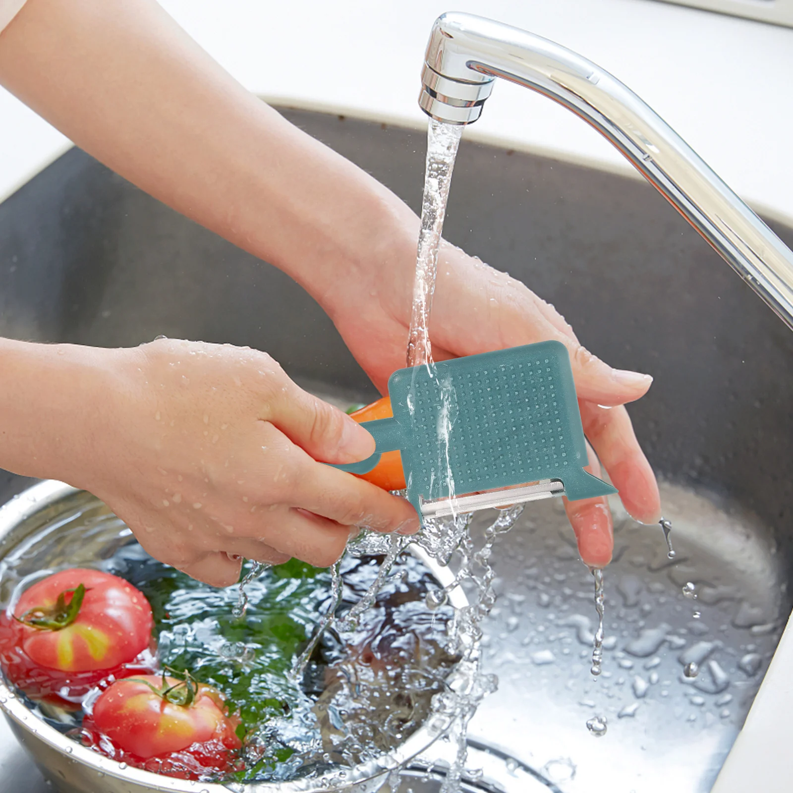 

1Pcs Five-in-One Multifunctional Potato Peeler Vegetable Brush Garlic Grinder Bottle Opener Easy Use Kitchen Peeling Tool