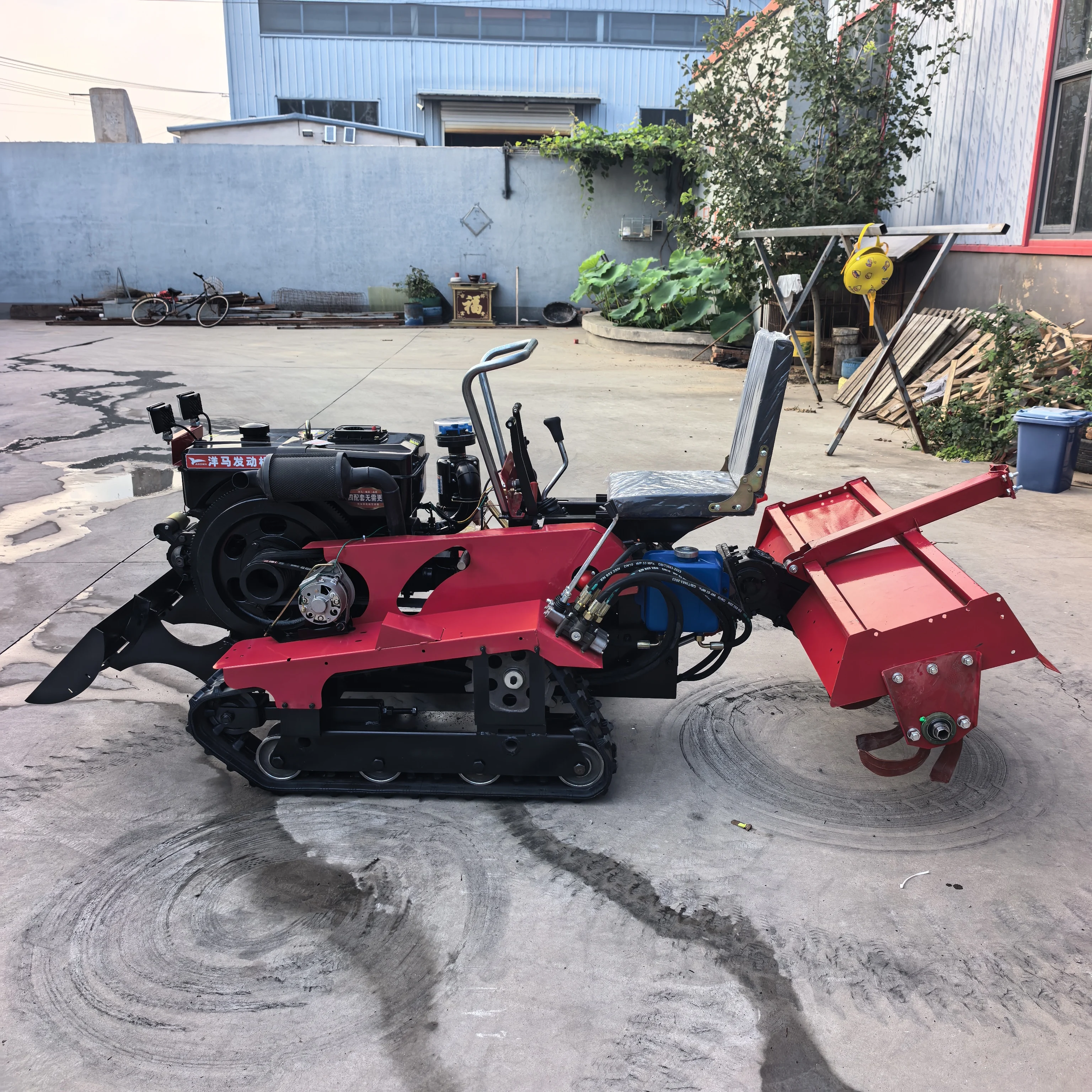 25HP 35HP Agricultural Mini Crawler Tractor   Crawler Type Driving Rotary Tiller Diesel Powered