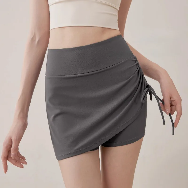 กระโปรงกางเกงกีฬาแห้งเร็วสำหรับฤดูร้อน ผู้หญิง ป้องกันแสงสะท้อน เอวสูง ยกสะโพก เหมาะสำหรับเทนนิส วิ่ง วันหยุด โยคะ ฟิตเนส